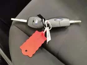 Ford Fiesta (2015) thumbnail 24