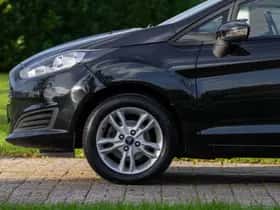 Ford Fiesta (2015) thumbnail 7