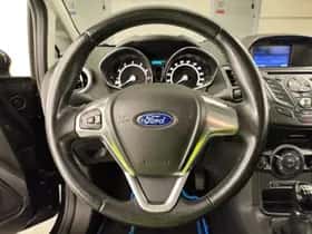 Ford Fiesta (2015) thumbnail 11