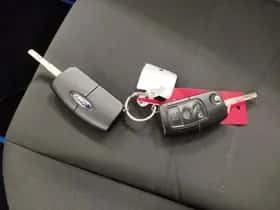 Ford Fiesta (2015) thumbnail 18