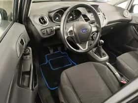 Ford Fiesta (2015) thumbnail 5
