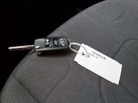 Volkswagen Up! (2012) thumbnail 18