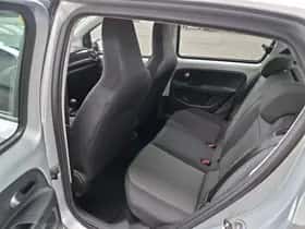 Volkswagen Up! (2012) thumbnail 6