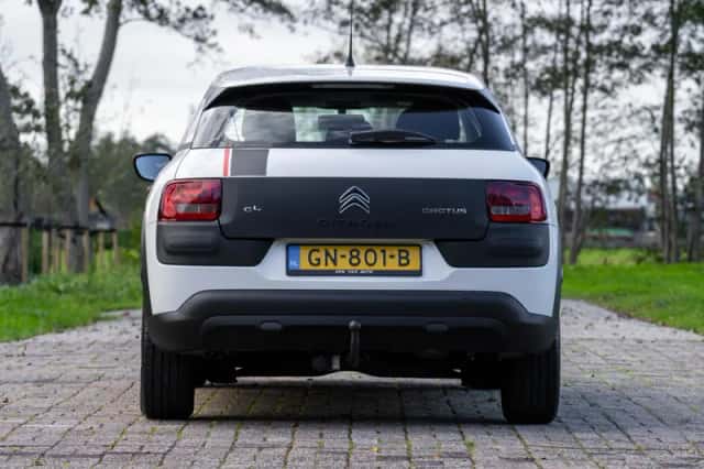Citroën C4 Cactus (2015) thumbnail 12