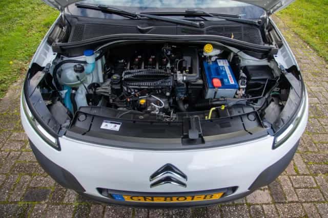 Citroën C4 Cactus (2015) thumbnail 23