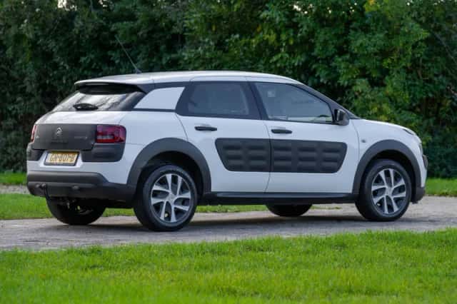 Citroën C4 Cactus (2015) thumbnail 4