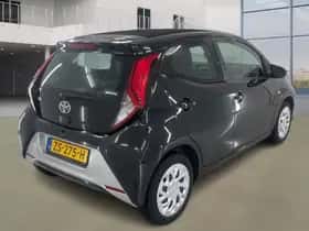 Toyota Aygo (2019) thumbnail 3
