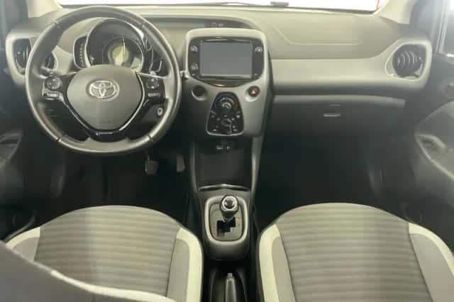 Toyota Aygo (2019) thumbnail 8