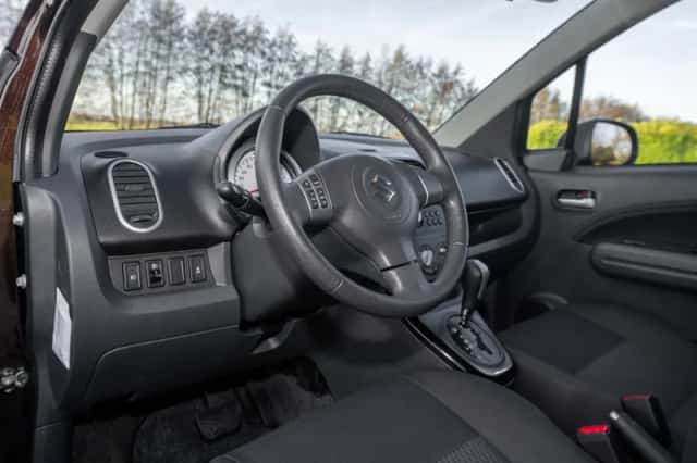 Suzuki Splash (2013) thumbnail 11