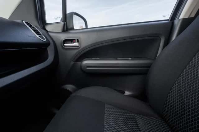 Suzuki Splash (2013) thumbnail 18