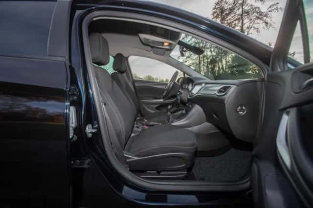 Opel Astra Sports Tourer (2018) thumbnail 14