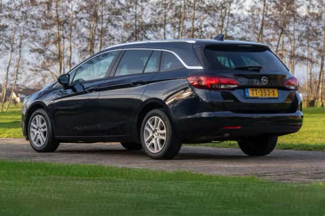 Opel Astra Sports Tourer (2018) thumbnail 5