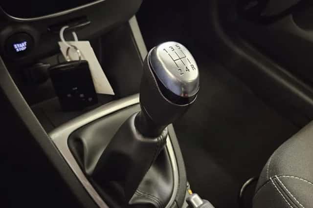 Renault Clio (2018) thumbnail 13