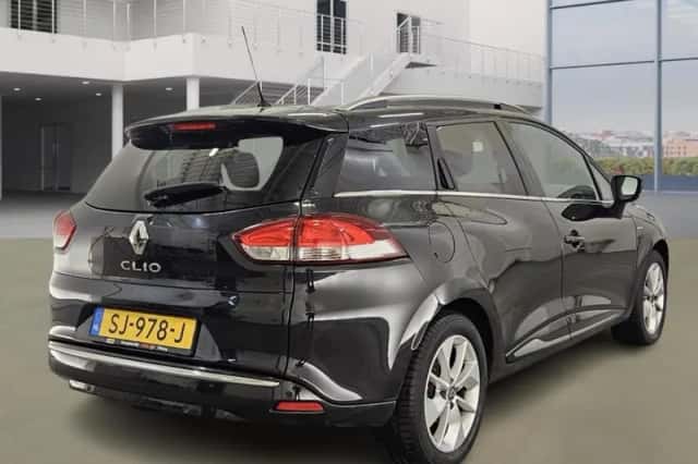 Renault Clio (2018) thumbnail 3