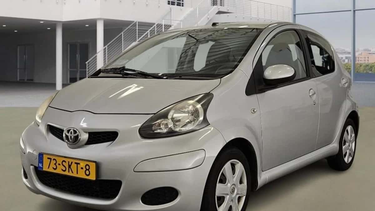 Toyota Aygo (2011) — foto 1