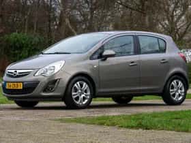 Opel Corsa (2012) thumbnail 3