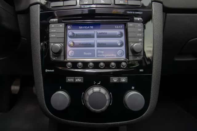 Opel Corsa (2014) thumbnail 19