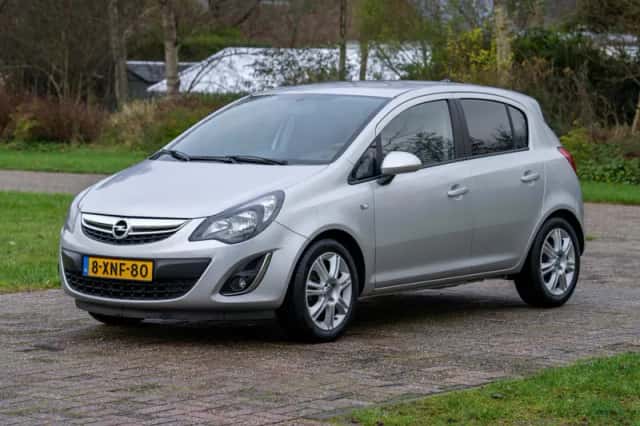 Opel Corsa (2014) thumbnail 8