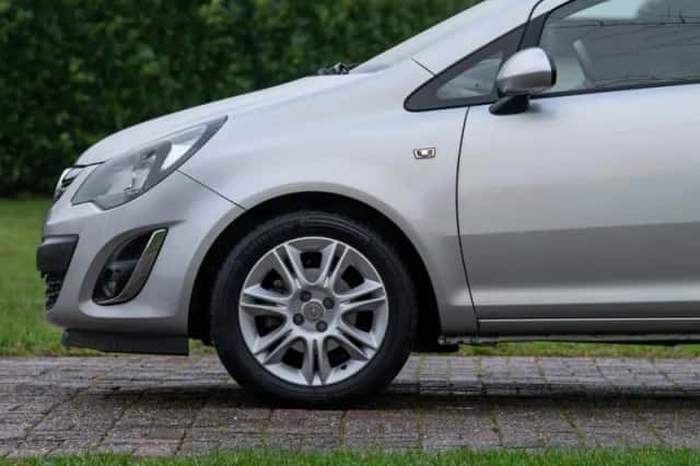 Opel Corsa (2014) thumbnail 9