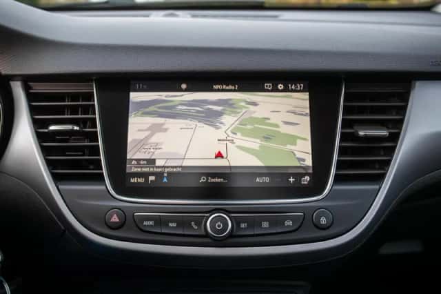 Opel Crossland X (2018) thumbnail 18