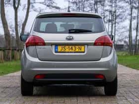 Kia Venga (2016) thumbnail 11