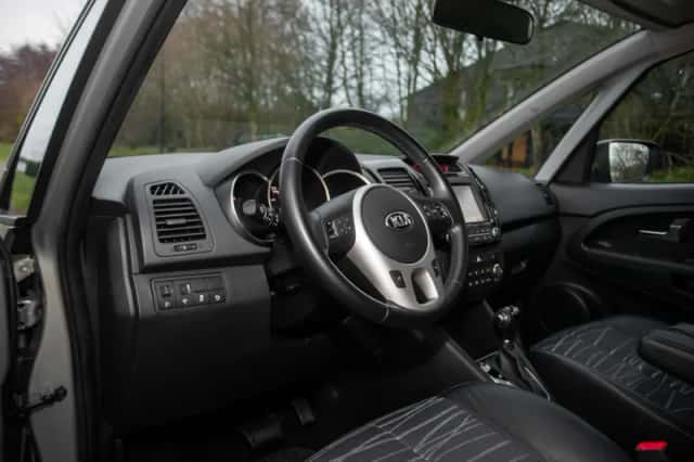 Kia Venga (2016) thumbnail 15