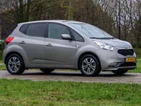 Kia Venga (2016) thumbnail 3