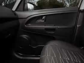 Kia Venga (2016) thumbnail 21