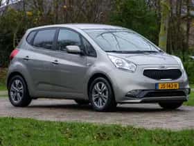 Kia Venga (2016) thumbnail 7