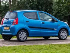 Suzuki Alto (2014) thumbnail 5