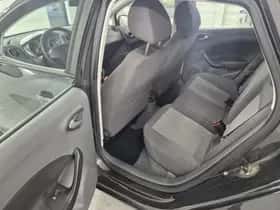SEAT Ibiza (2011) thumbnail 7