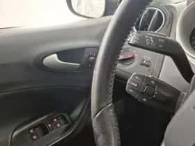 SEAT Ibiza (2011) thumbnail 10