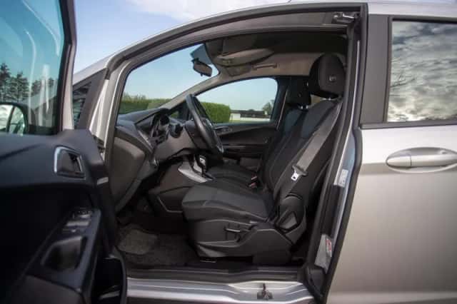 Ford B-Max (2015) thumbnail 12