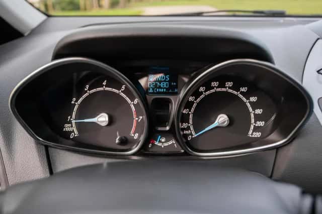 Ford B-Max (2015) thumbnail 18