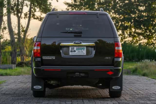 Ford Explorer (2008) thumbnail 11