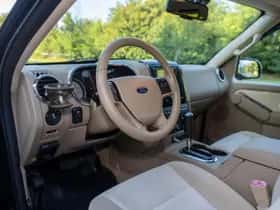 Ford Explorer (2008) thumbnail 12