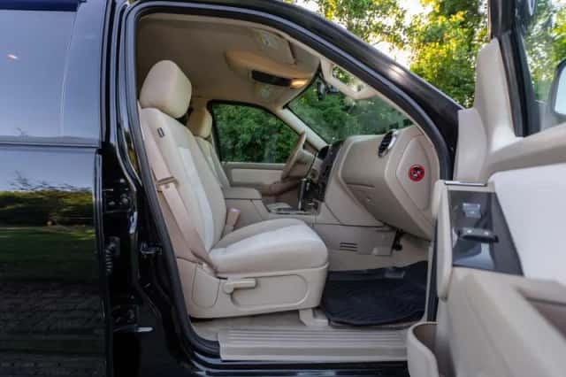 Ford Explorer (2008) thumbnail 14