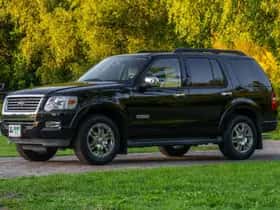 Ford Explorer (2008) thumbnail 3
