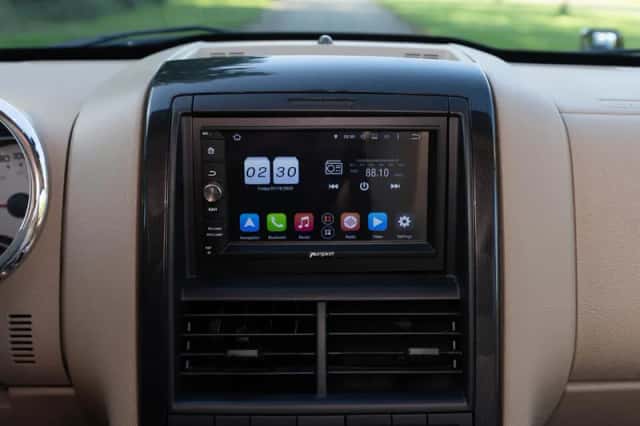 Ford Explorer (2008) thumbnail 22