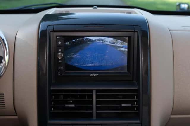 Ford Explorer (2008) thumbnail 23