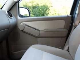Ford Explorer (2008) thumbnail 25