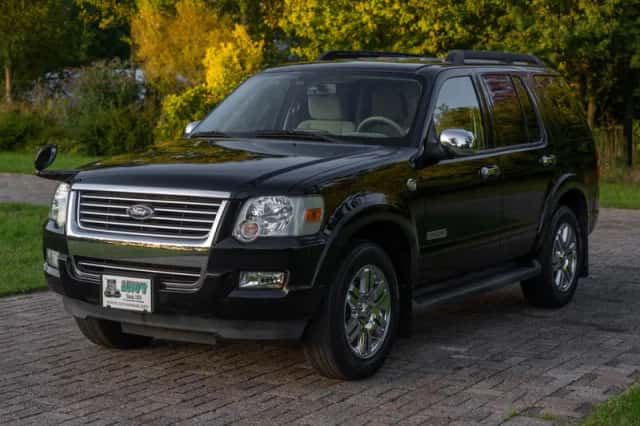 Ford Explorer (2008) thumbnail 8