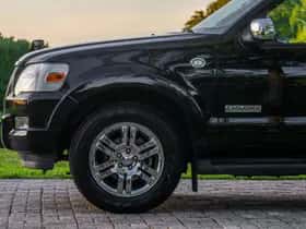 Ford Explorer (2008) thumbnail 10