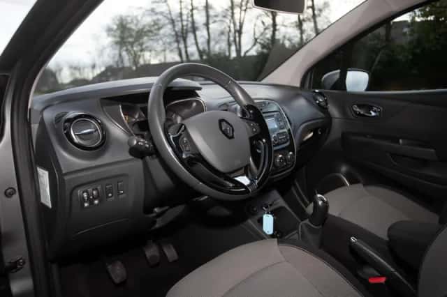 Renault Captur (2013) thumbnail 11