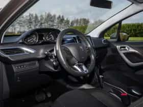 Peugeot 2008 (2016) thumbnail 15