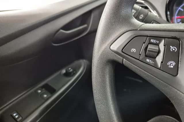Opel Karl (2018) thumbnail 9