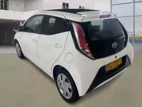 Toyota Aygo (2016) thumbnail 4
