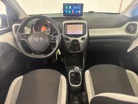 Toyota Aygo (2016) thumbnail 7