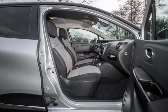 Renault Captur (2014) thumbnail 13