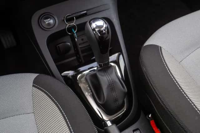 Renault Captur (2014) thumbnail 17